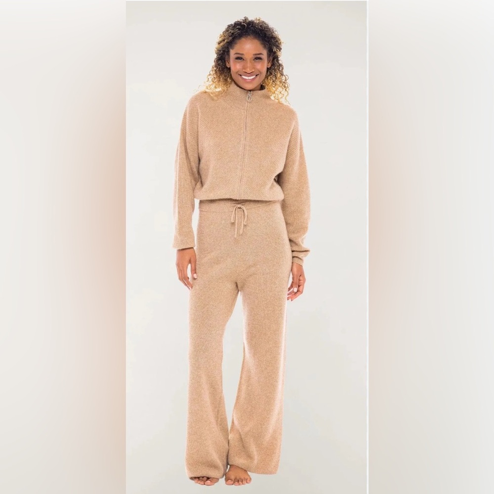 *NWOT* Filoro Cashmere Jumpsuit - Medium